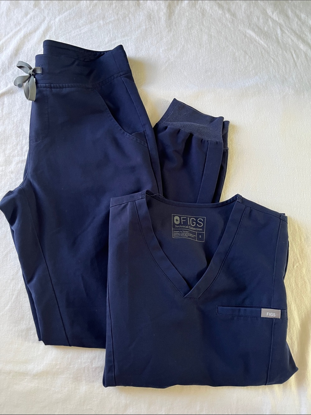 FIGS Scrub Set Navy Small